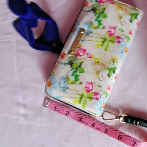 Betsey Johnson Floral Clutch Wristlet - Picture 9 of 10